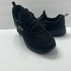 Skechers women’s  Black Mesh Sneakers
